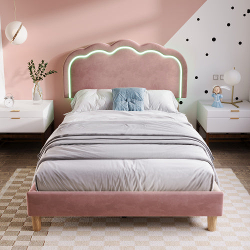 Gepolstertes Bett Aus Rosa Samt